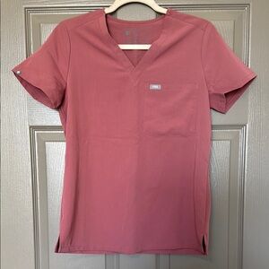 FIGS Catarina One-Pocket Scrub Top in Mauve